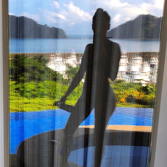 Meet your Posher, Tita - Picture 6 of 9